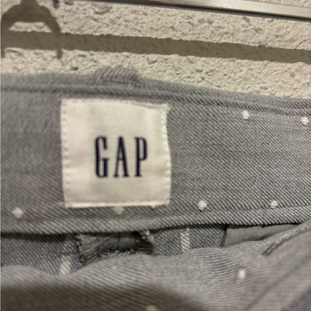 GAP High Rise Signature Skinny Ankle Pants | Light Gray with White Polkadots